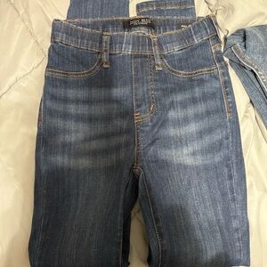 Judy blue pull on skinny jeans